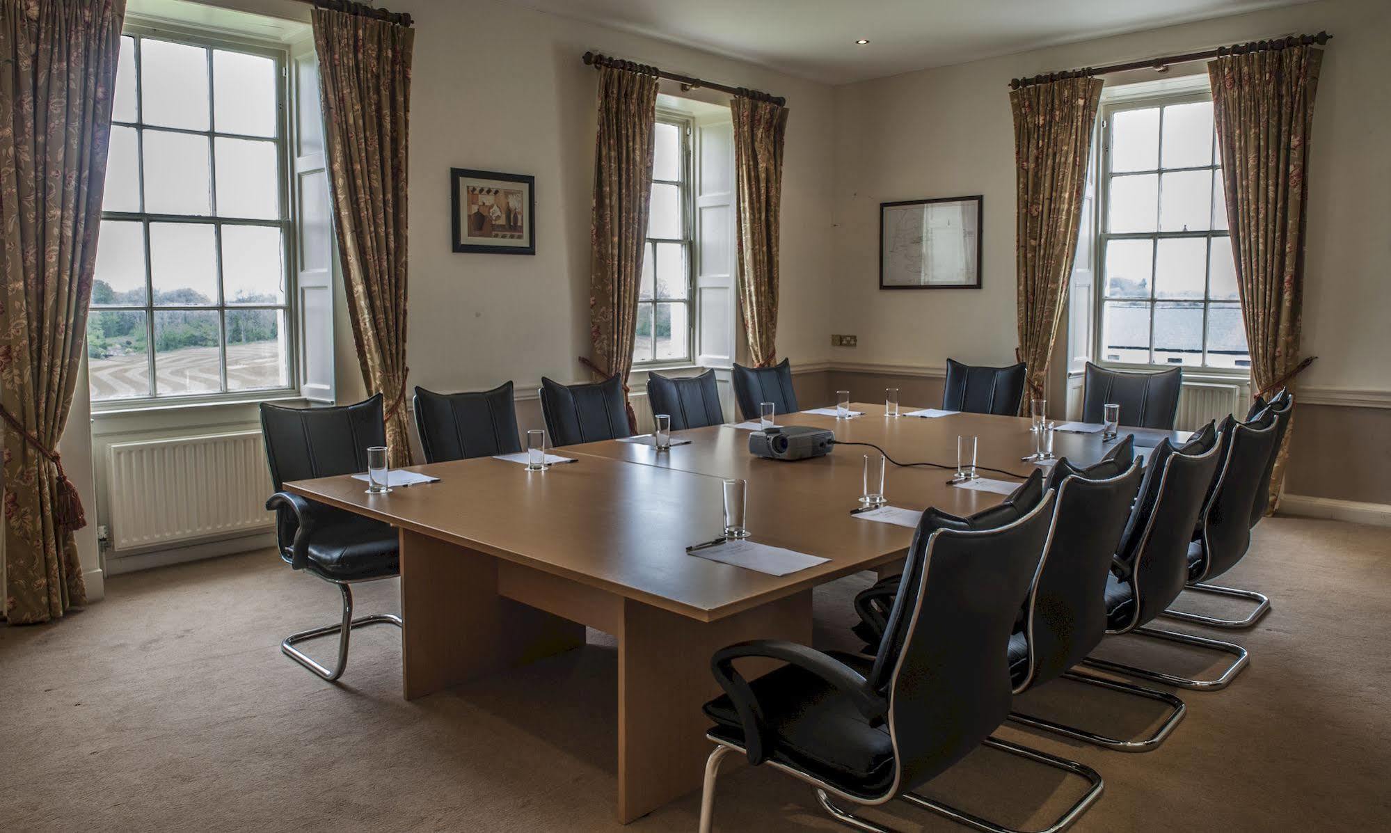 New Forest Estate Lodges Tyrrellspass Extérieur photo