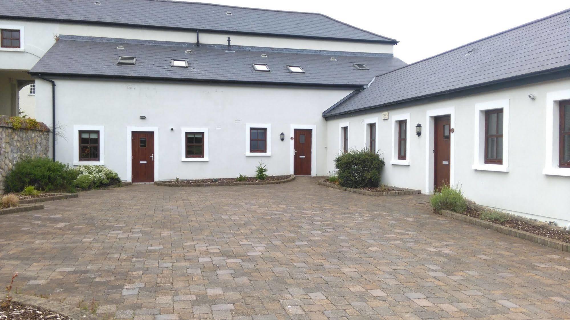 New Forest Estate Lodges Tyrrellspass Extérieur photo